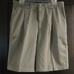 Izod X.F.G. X-Treme Function Golf Shorts Size 32